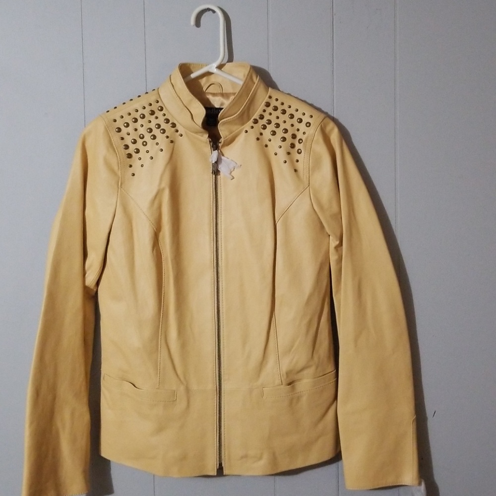 Vera Bradley xxs Womans leather jacket